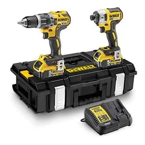 Loppuunmyynti DEWALT.COMBO-PAKKAUS 18 V (DCD796+DCF887) 2 x 5,0 Ah TOUGH SYSTEM DCK266P2
